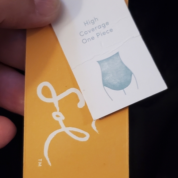 Kona Sol crochet flounce high coverage one piece swimsuit Black Size S - Picture 6 of 9